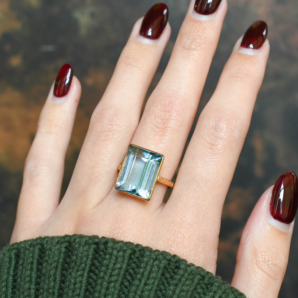 Edwardian 14.9ct Aquamarine Solitaire Ring