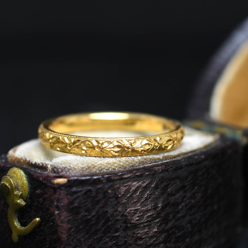 Mid-Century 22k Gold Engraved Band Ring