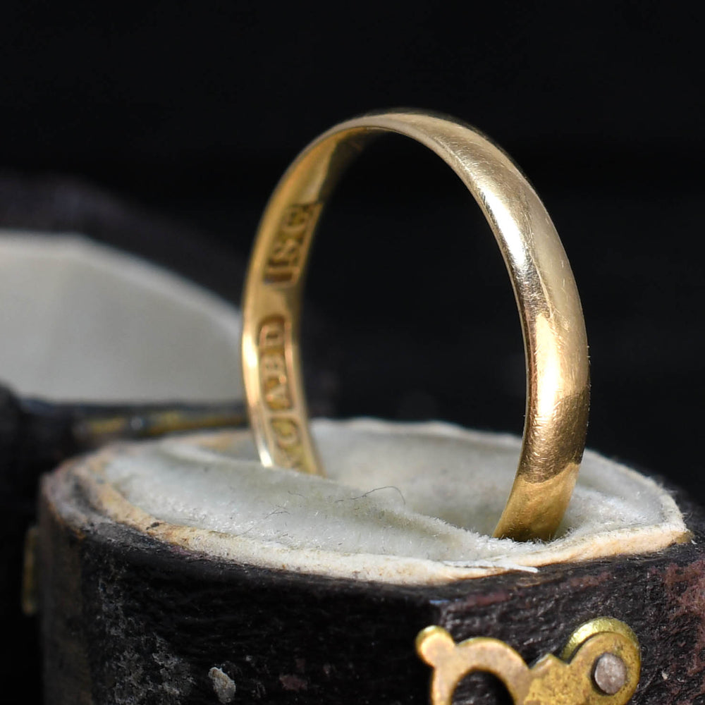 Victorian Scottish 18k Gold Slim Wedding Band