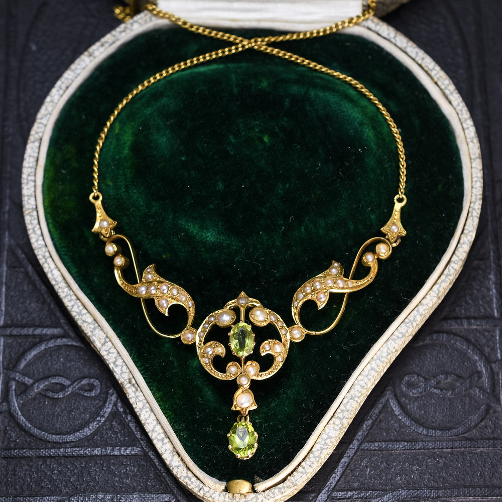 Edwardian Peridot & Pearl Lavaliere Necklace