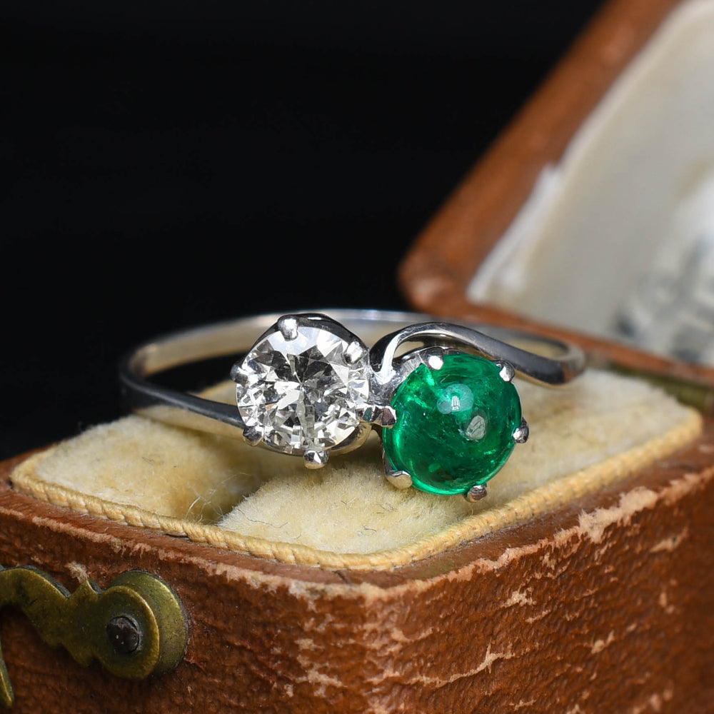 Art Deco Emerald Cabochon & Diamond 