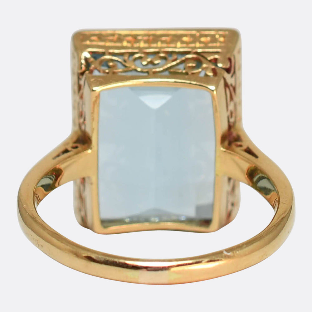 Edwardian 14.9ct Aquamarine Solitaire Ring