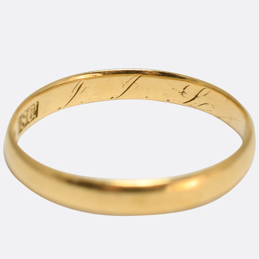 Victorian Scottish 18k Gold Slim Wedding Band