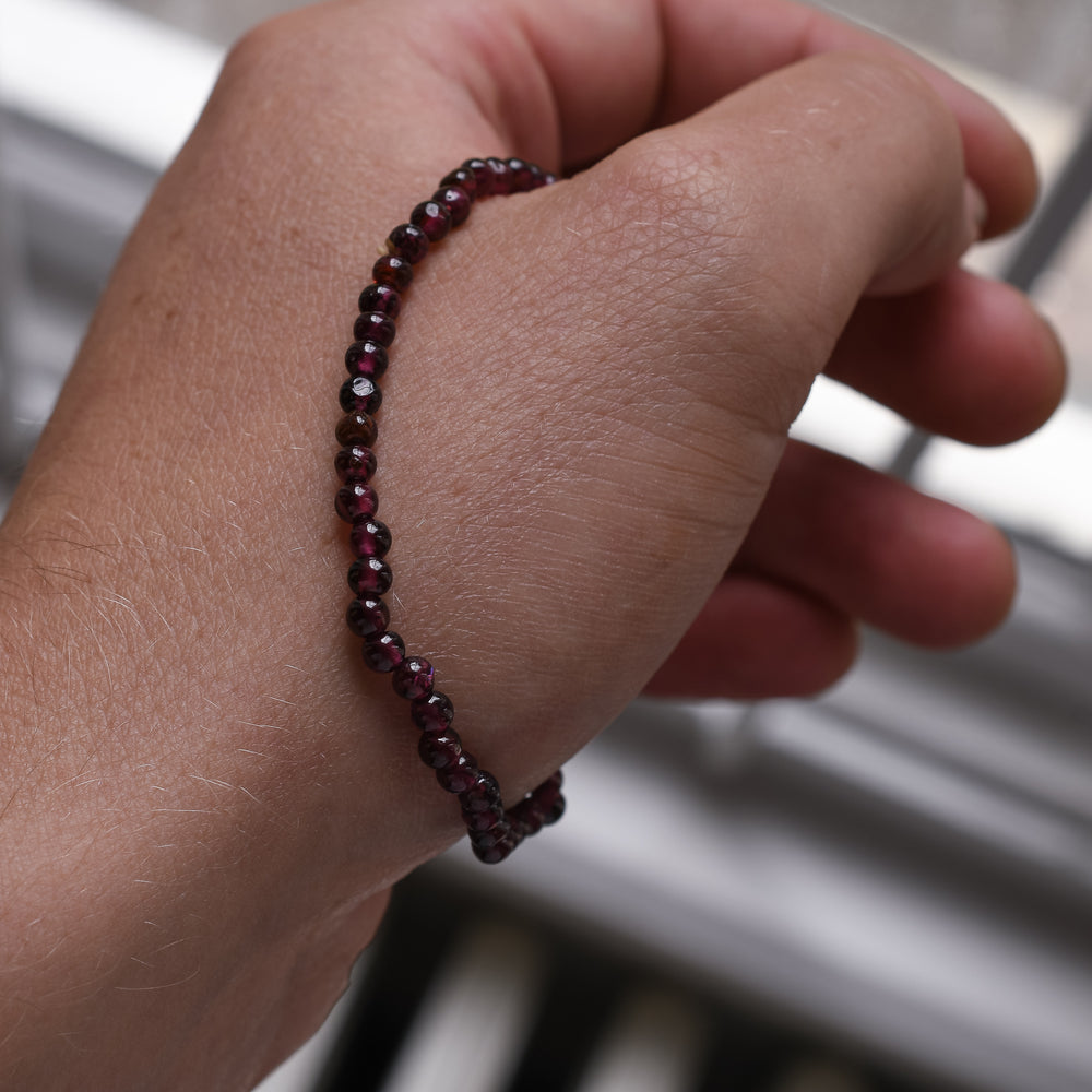 Vintage Almandine Garnet Bead Bracelet